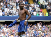 开云棋牌-范戴克里程碑之夜，马赛的冷风如何吹散英格兰的骄傲