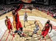 开云棋牌-斯通斯一锤定音，尼斯生死战掀翻银河战舰