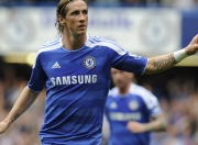 开云棋牌下载-赛道上的绝杀时刻，雷诺逆袭迈凯伦，维斯塔潘展现王者风范