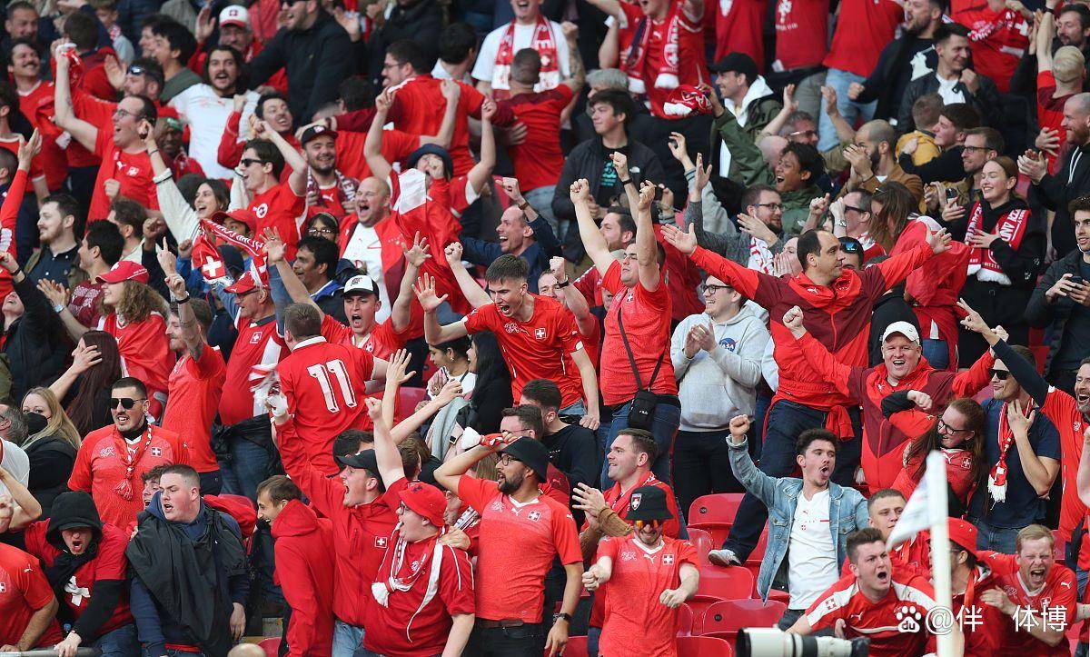 关于拜仁逆袭多特提前夺冠，创造德甲历史霸主的伟大辉煌的信息