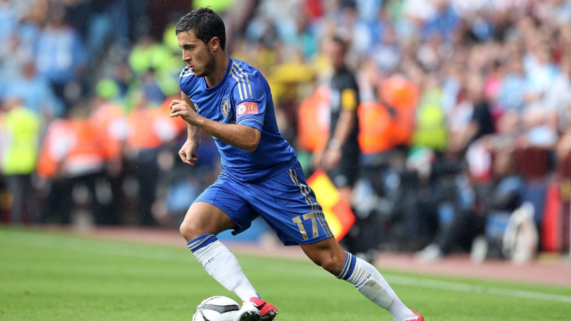 当玻利维亚击溃英格兰，NBA季后赛中的南美风暴与英伦迷雾