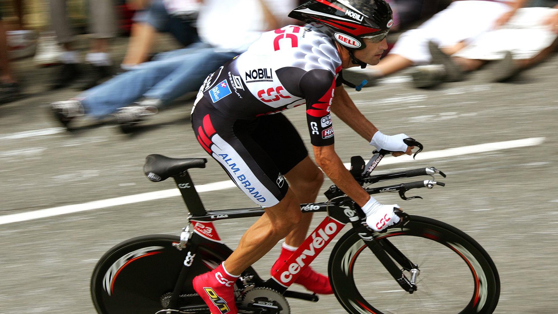 跨越赛场的逆转叙事，从雄鹿逆袭广东到切特意甲封神